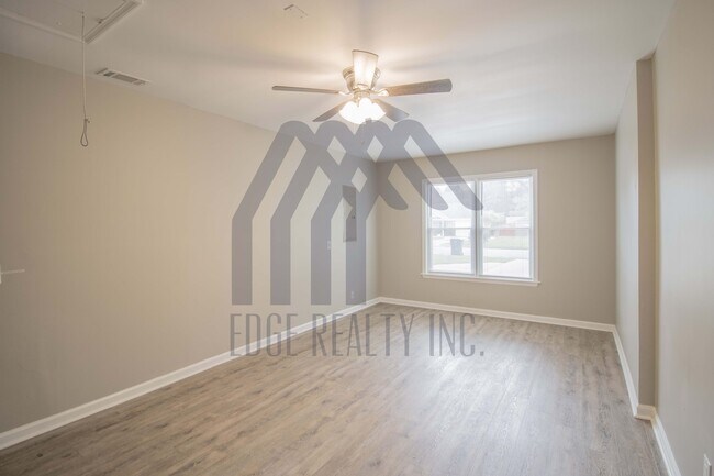 Building Photo - 1253 Roberts Way