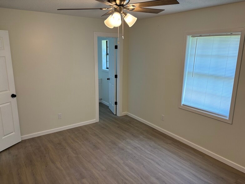 Master - 1235 Harrell