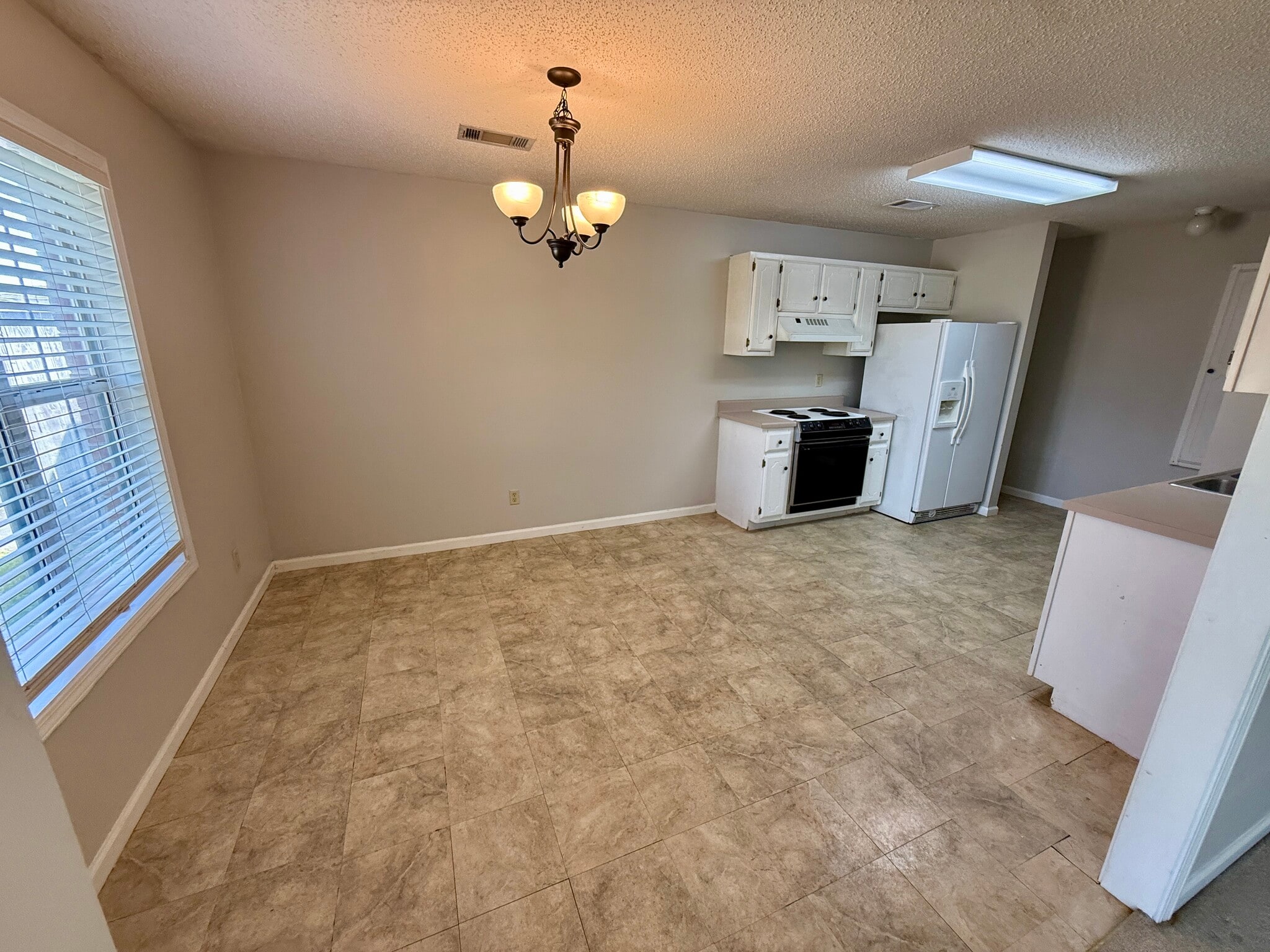 Building Photo - 1506 Remington Dr