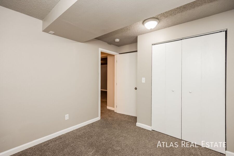 Building Photo - 2115 Bainbridge Rd