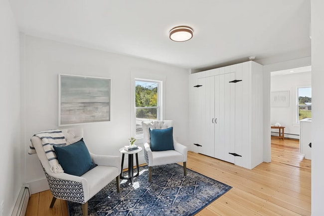 Building Photo - Modern Comfort Meets Country Charm in Cumberland