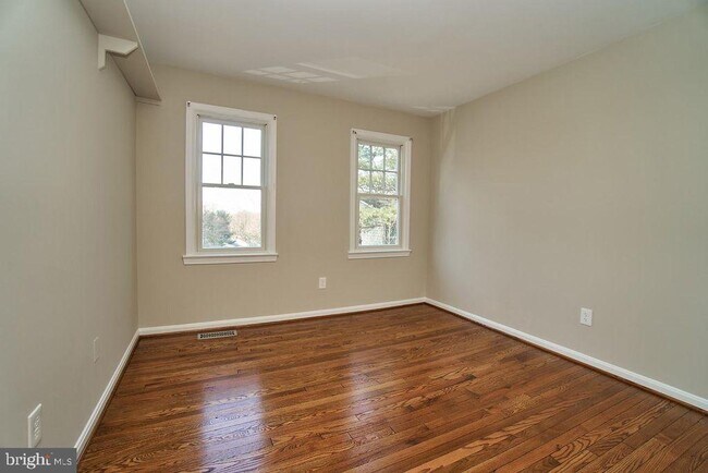 Building Photo - 8588 Coral Gables Ln