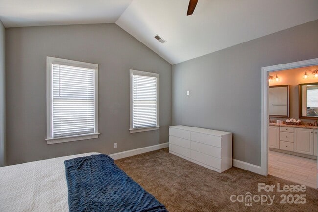 Building Photo - 10400 Orchid Hill Ln