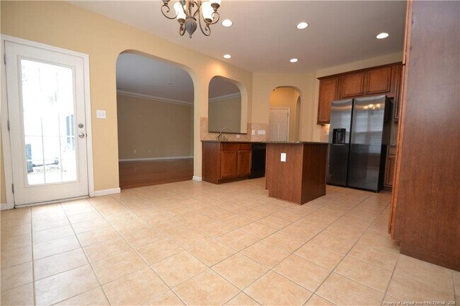 Building Photo - 118 Brookview St