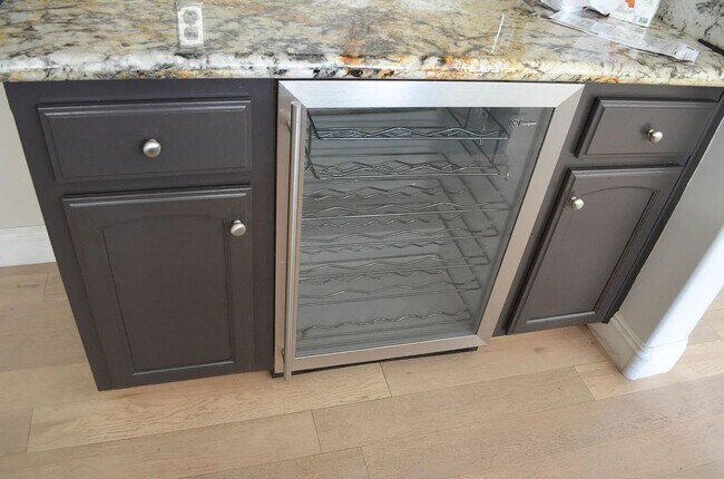 Building Photo - Spacious Riverlakes Golf Course Home with Pool, Spa & 3-Car Garage