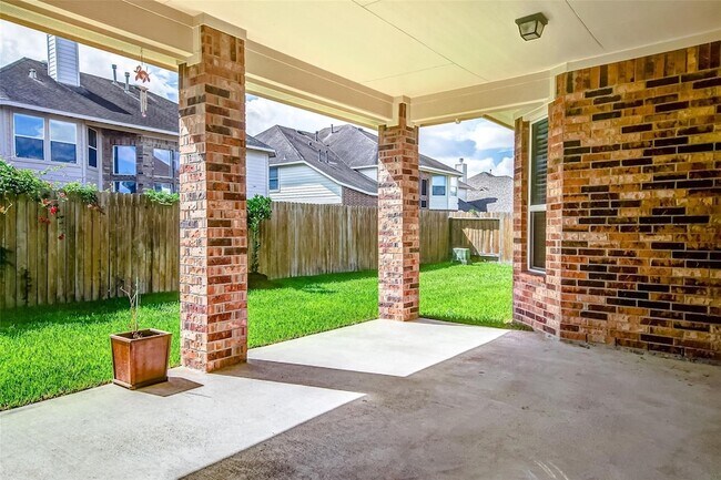 Building Photo - 623 Orlandis Ln