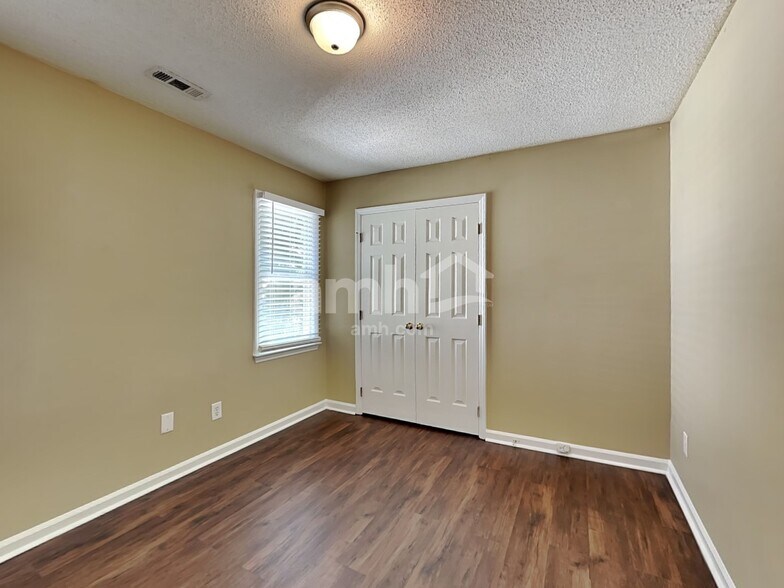 Building Photo - 3441 Singleleaf Ln