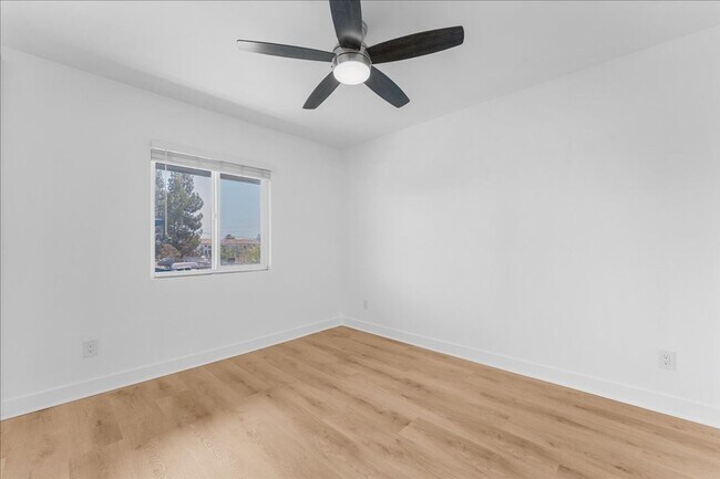 Building Photo - 7739 Laurel Canyon Blvd