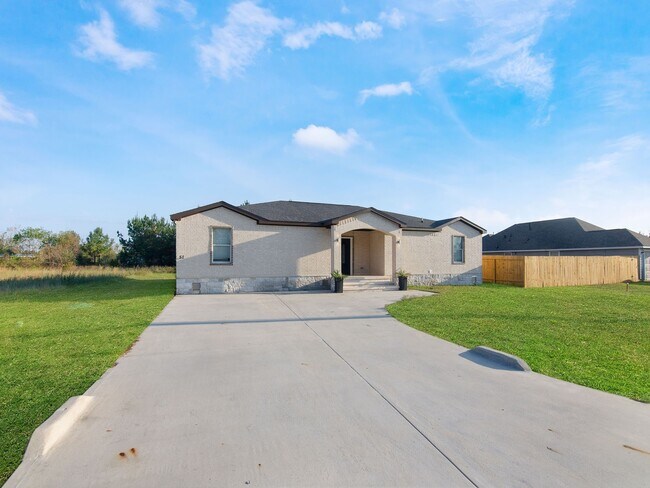 Building Photo - 51 Rd 5117