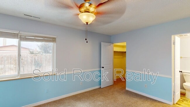 Building Photo - 1708 Sawyer Way
