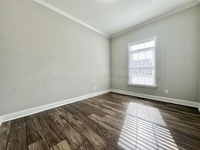 Building Photo - 3121 Deans Ct