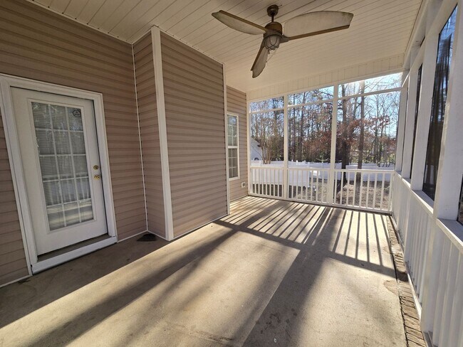 Building Photo - 36 Randolph St