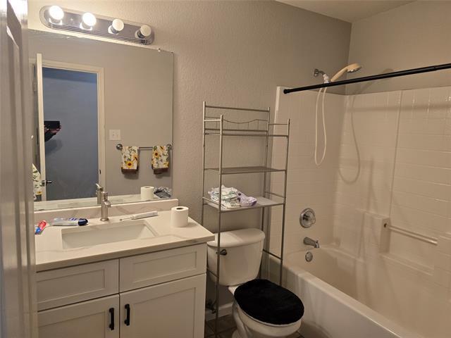 Building Photo - 1033 Harriman Dr