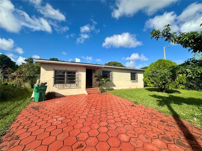 Primary Photo - 4005 NW 9th St