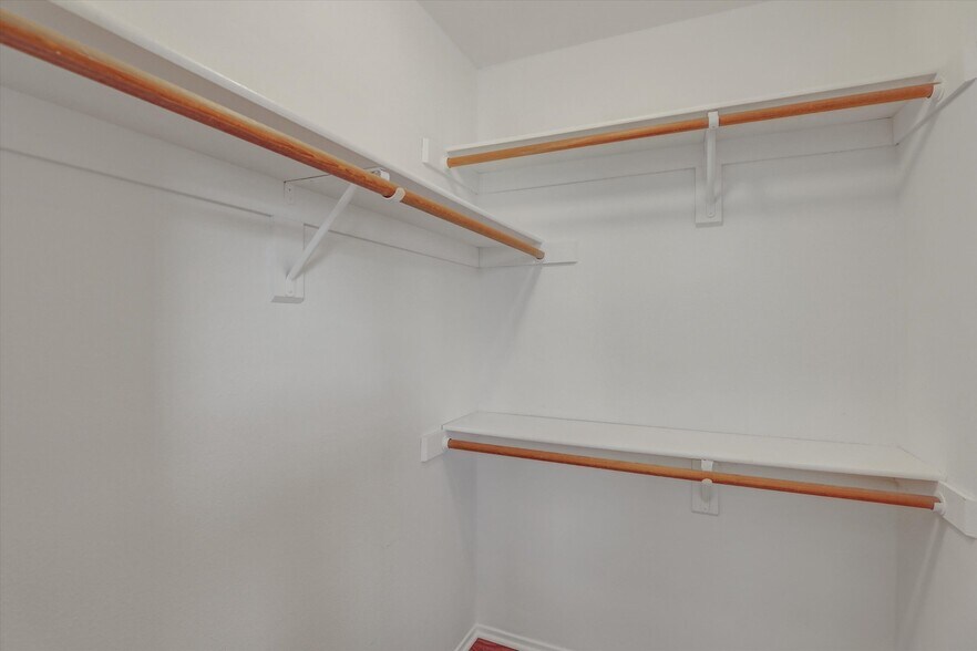 Building Photo - 2191 Canyon Dr