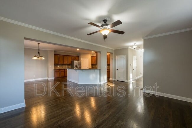 Building Photo - 2707 Silver Hill Terrace SE