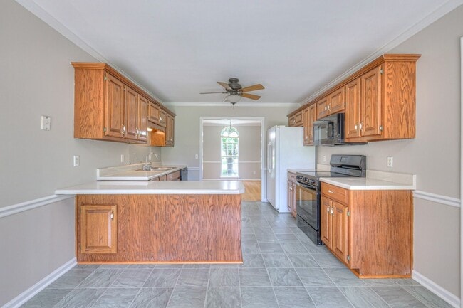 Building Photo - 405 Sandi Ct