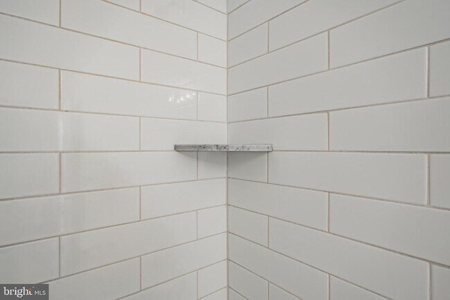 Building Photo - 117 Colwell Ln