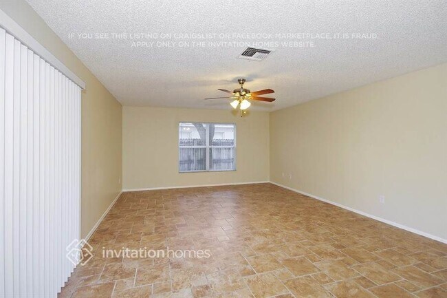 Building Photo - 97 Lancer Oak Dr