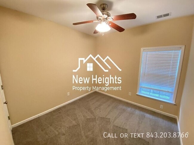 Building Photo - 8207 Ronda Dr