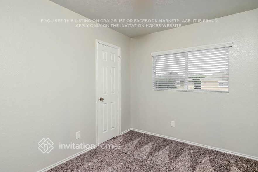 Building Photo - 9226 Pacific Maple