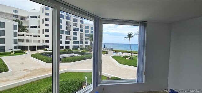 Building Photo - 2575 S Ocean Blvd