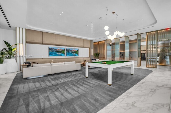 Building Photo - 900 N Ocean Blvd