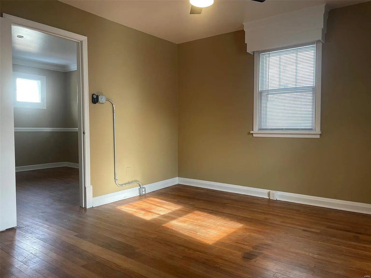 Building Photo - 21 S Schlueter Ave