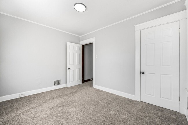 Building Photo - MOVE-IN SPECIAL - NEW LISTING! 4 BEDROOM HOME