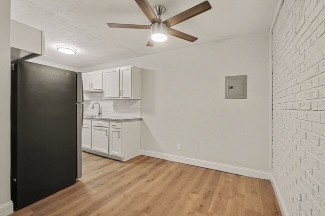 Interior Photo - 43Hundred at Batavia