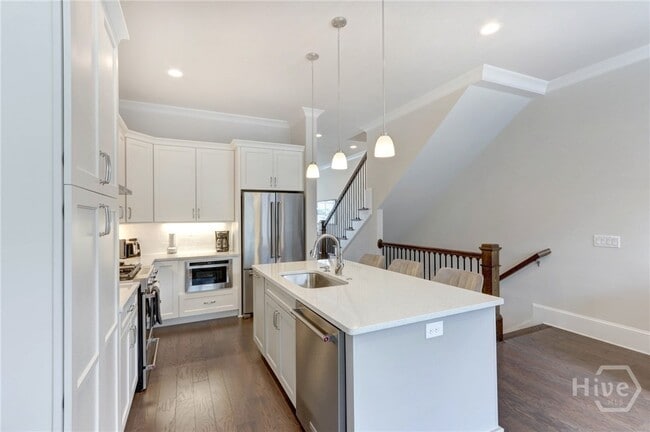 Building Photo - 433 Port St