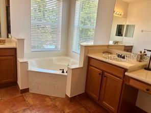 Building Photo - 3831 Shoreview Dr