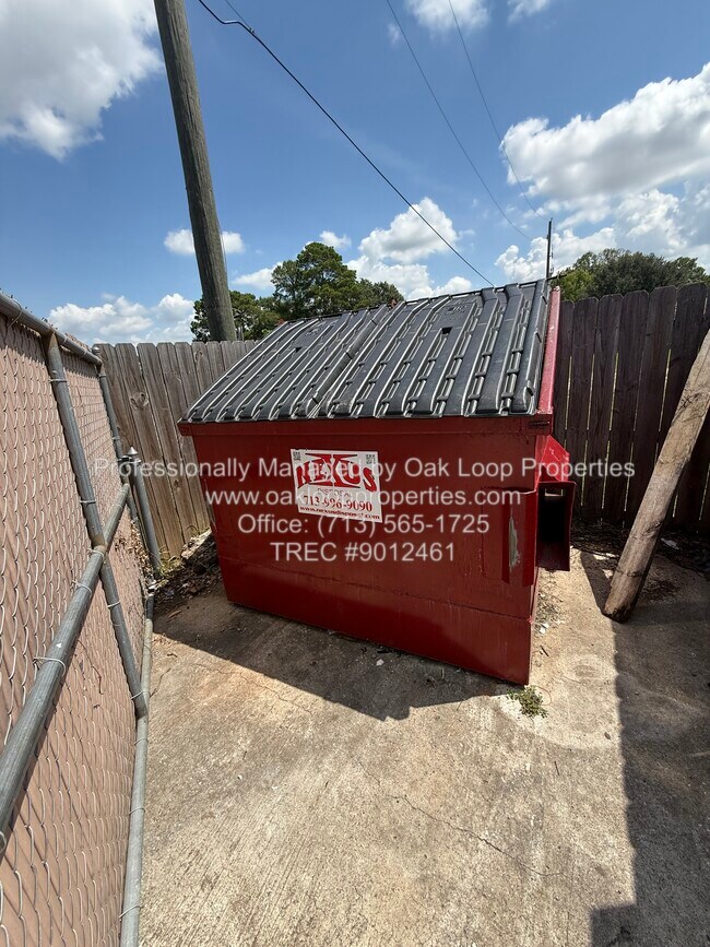 Building Photo - 1414 East Ave