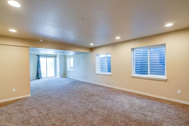 Building Photo - 957 Salmon Pond Way