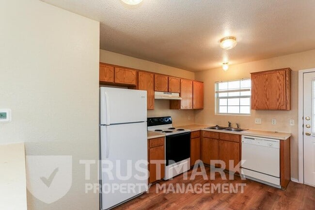 Building Photo - 4508 Sylvia Dr