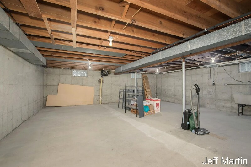 Building Photo - 546 Nordberg Ave NW