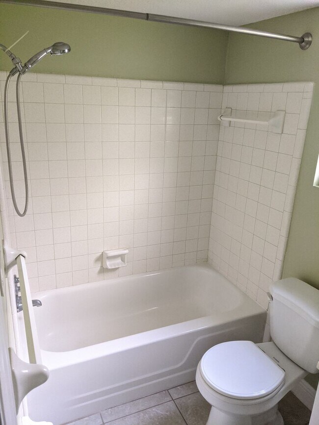 Building Photo - Charming 1 bed 1 bath apartment