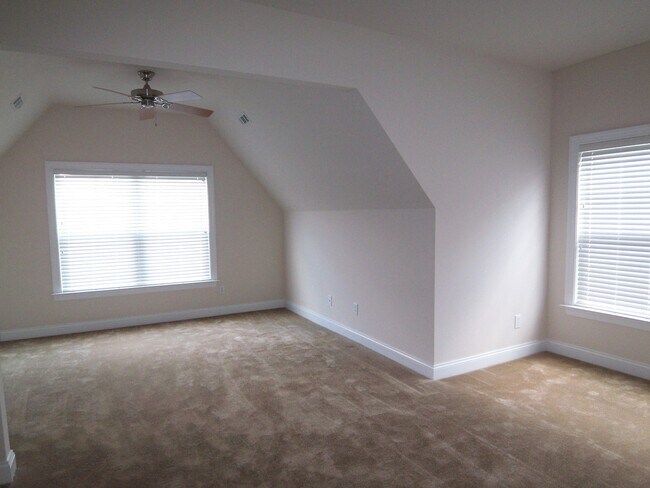 Building Photo - Immaculate 4/3 Home in Cureton! COMING SOON!