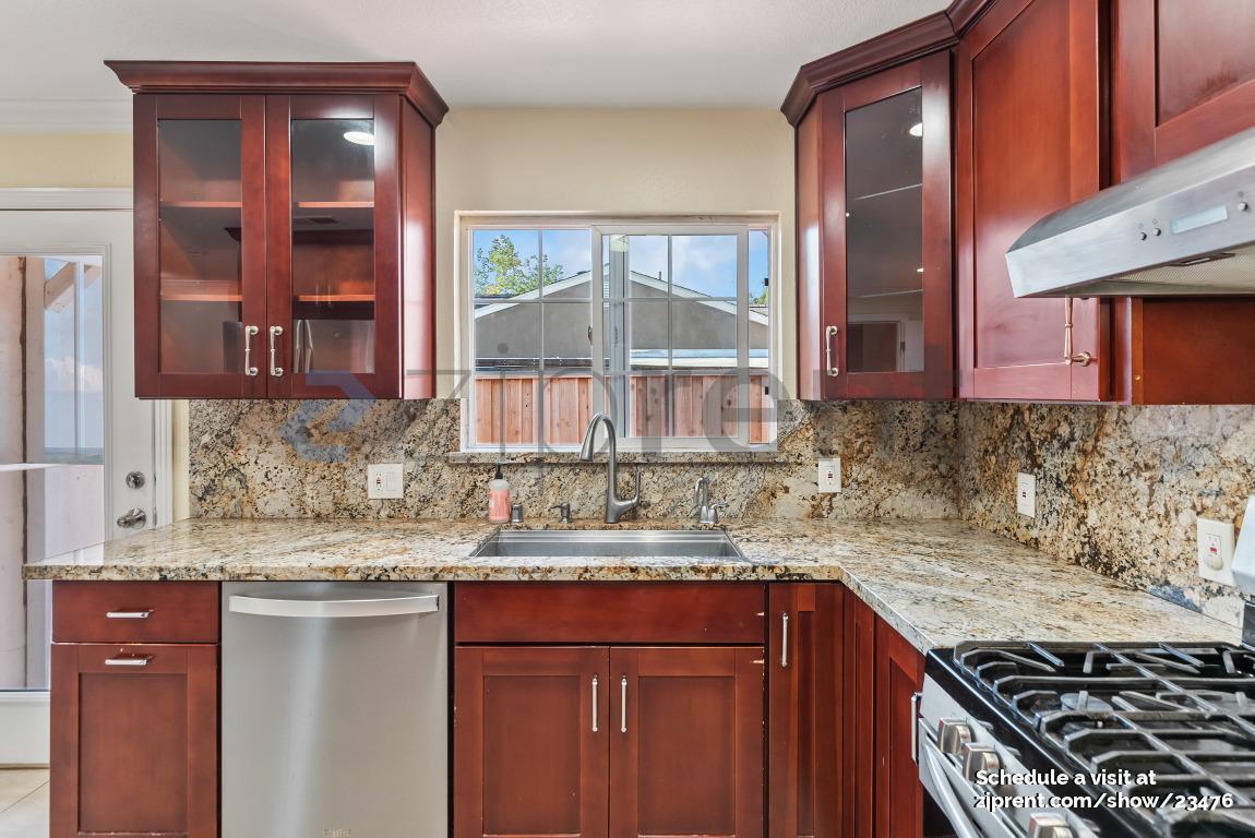 Building Photo - 1656 Messina Dr
