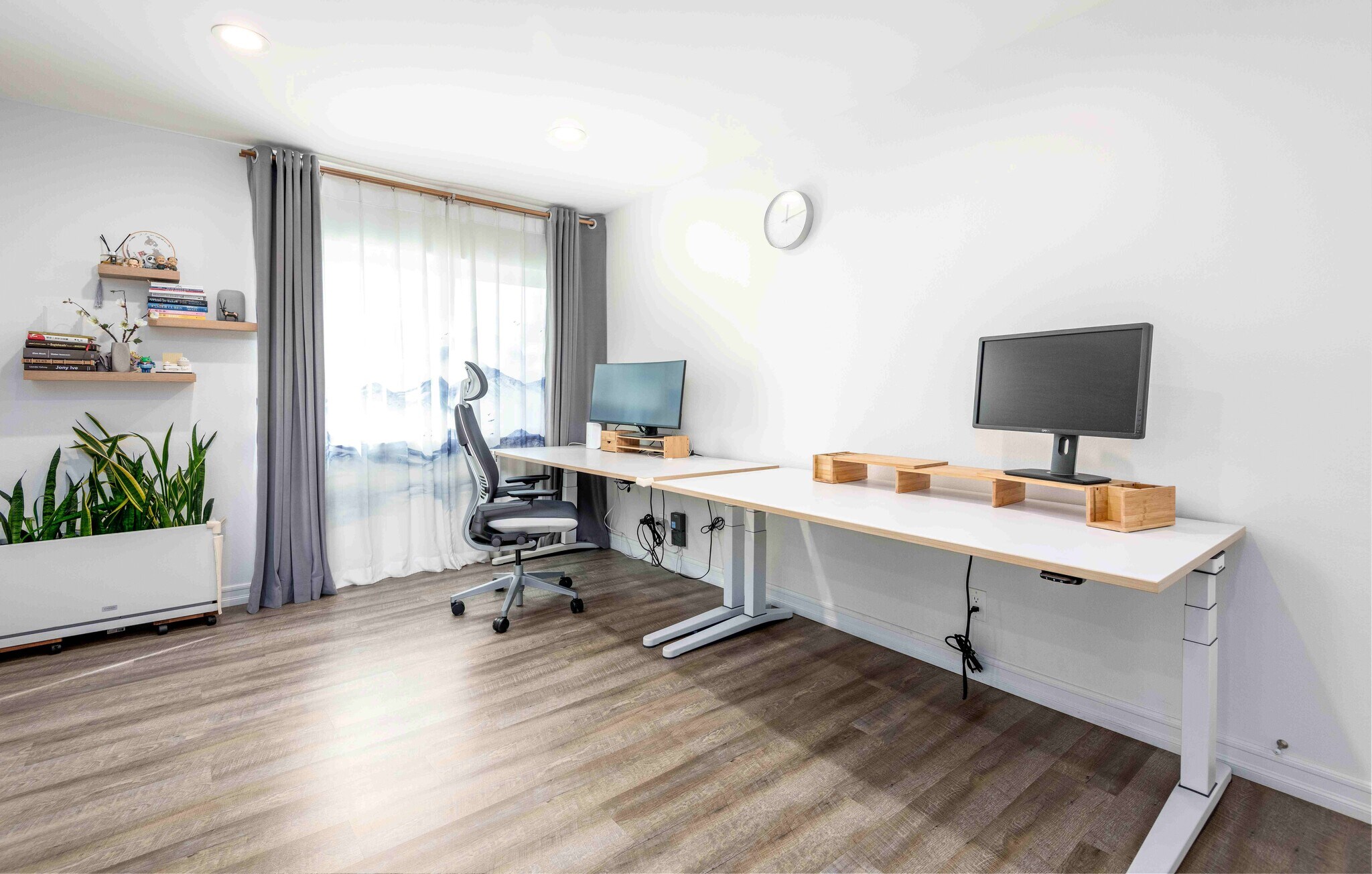 Building Photo - 5848 Canterbury Dr