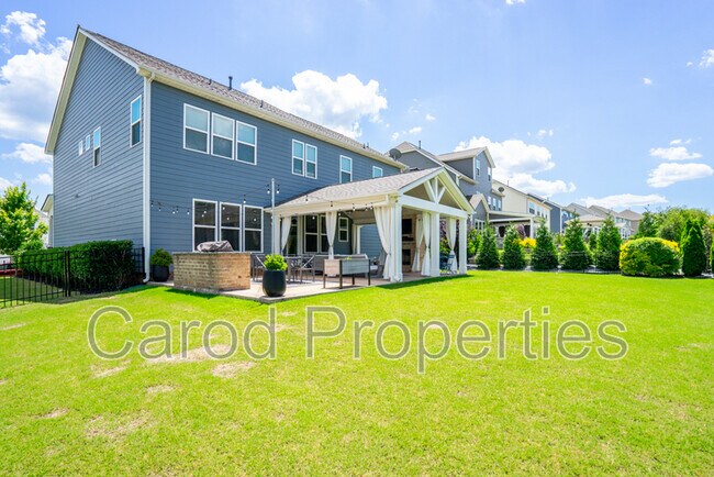 Building Photo - 5000 Hudson Mill Dr