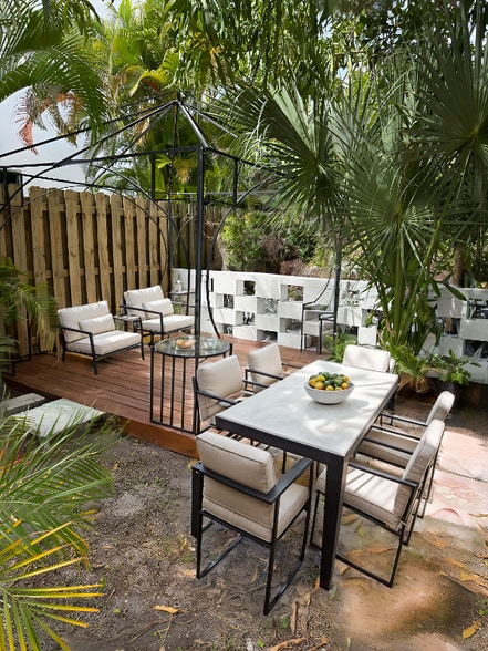 Building Photo - 1639 NE 9th St