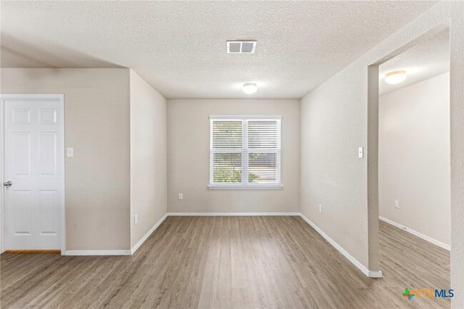 Building Photo - 306 Benelli Dr
