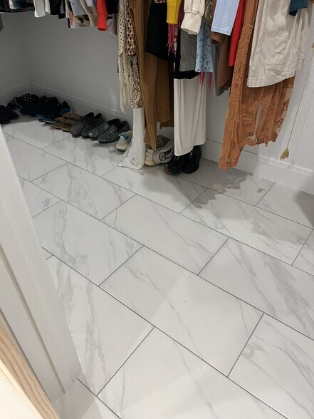 Owner's Closet - 6615 Morgan Path