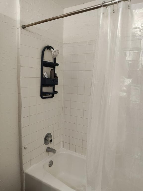 Building Photo - 71 Valleyview Rd