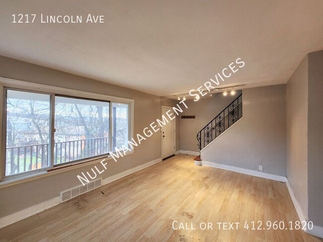 Building Photo - 1217 Lincoln Ave