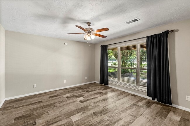 Building Photo - 170 April Cove