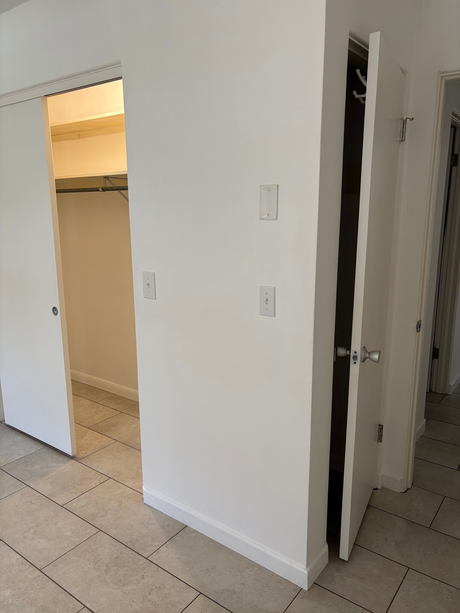 bedroom #2 - 690 Avenue C SE