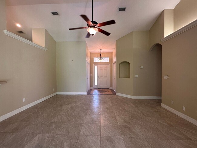 Building Photo - Ormond Lakes Opportunity