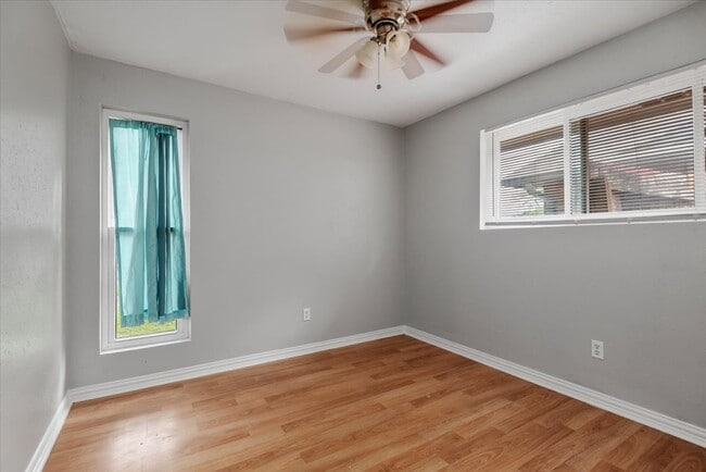 Building Photo - 1935 Barnsley Ln